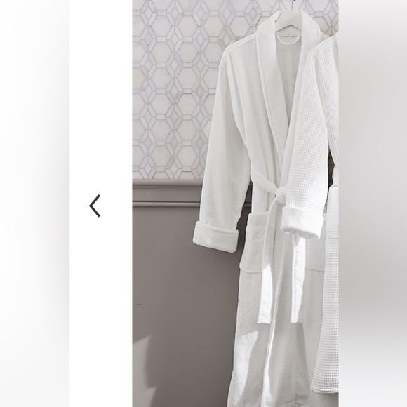Pottery Barn Classic Robe, OEKO-TEX certified . 100% cotton . Size Medium, NWT - Picture 3 of 6